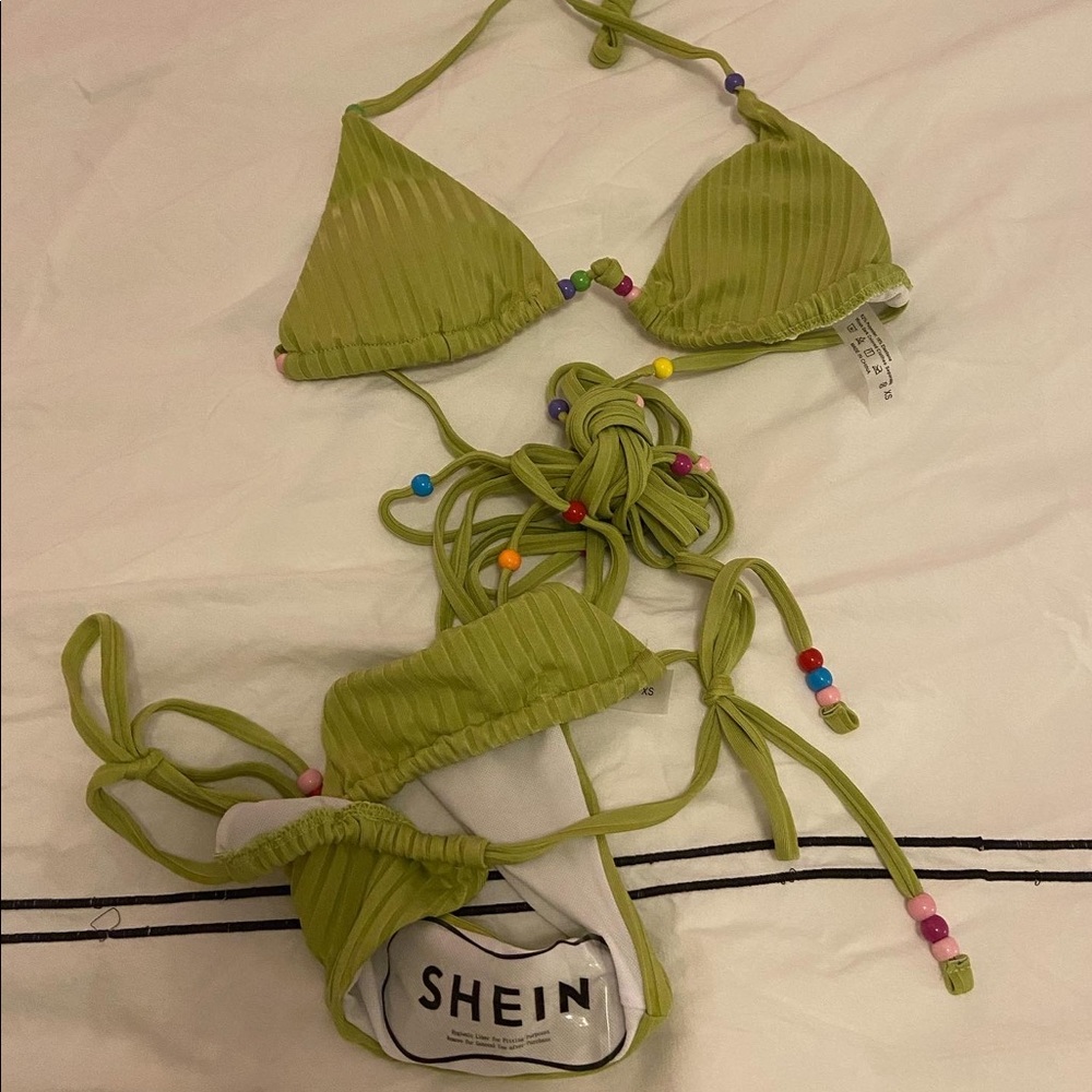 Shein bikini - Picture 3 of 3